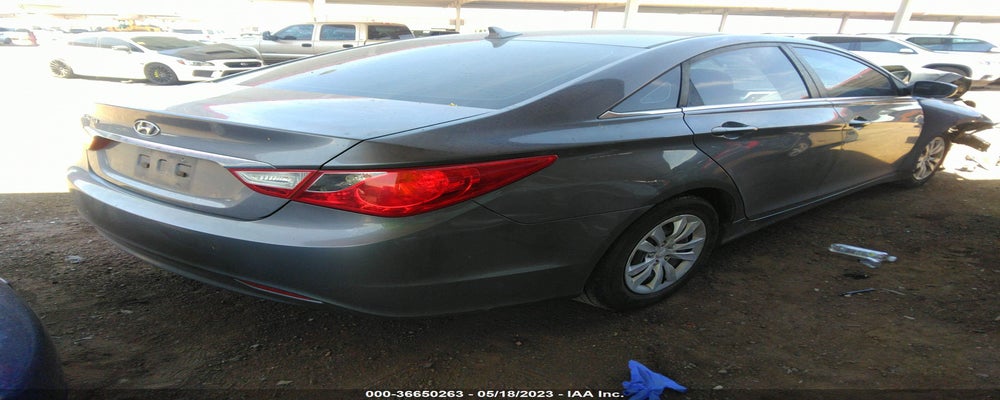 5NPEB4AC6BH050746 2011 HYUNDAI SONATA photo no. 4