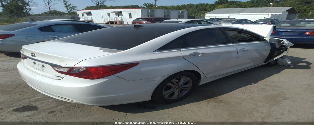 5NPEC4AC5DH565723 2013 HYUNDAI SONATA photo no. 4