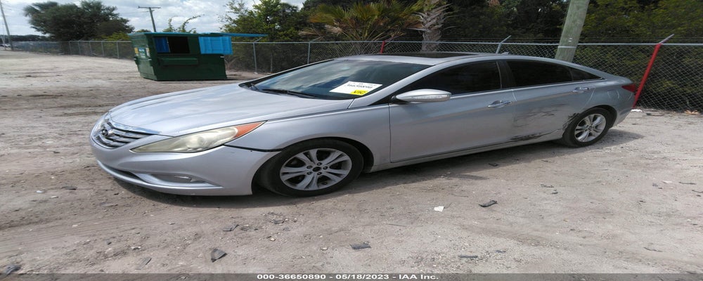 5NPEC4AC5BH009103 2011 HYUNDAI SONATA photo no. 2