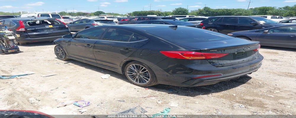 KMHD04LB7JU527853 2018 HYUNDAI ELANTRA photo no. 3