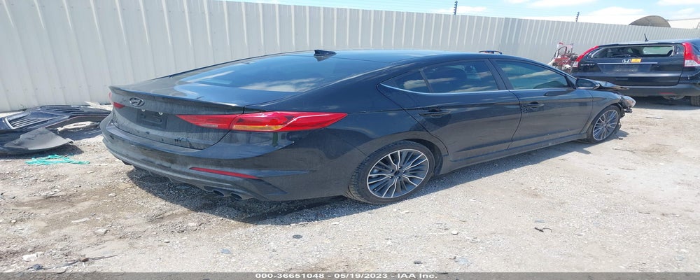 KMHD04LB7JU527853 2018 HYUNDAI ELANTRA photo no. 4