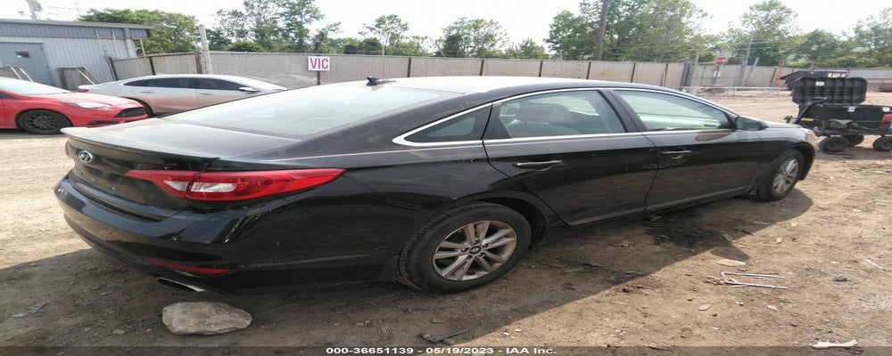 5NPE24AF1FH209575 2015 HYUNDAI SONATA photo no. 4