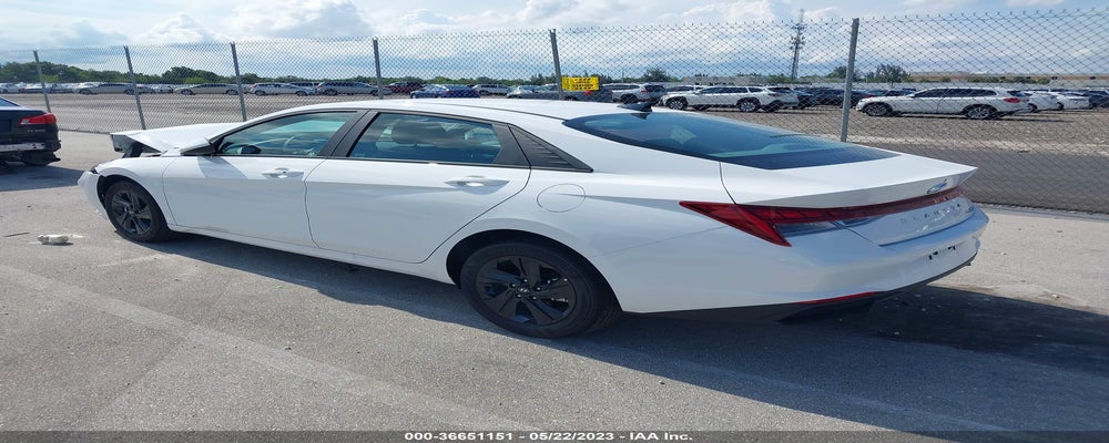 KMHLM4AJ2PU062434 2023 HYUNDAI ELANTRA HYBRID photo no. 3