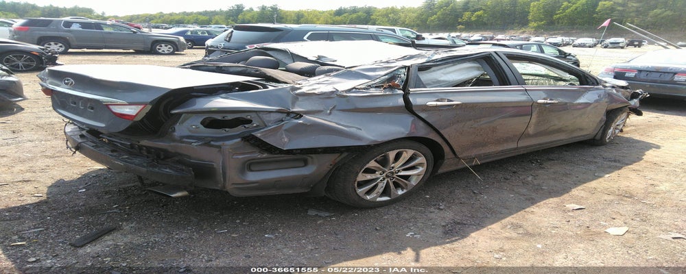 5NPEC4ACXDH786122 2013 HYUNDAI SONATA photo no. 4