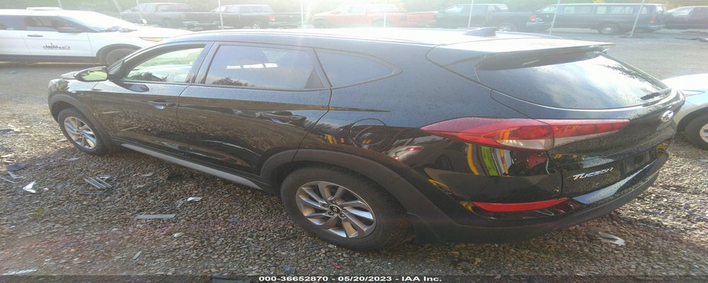 KM8J33A40JU746792 2018 HYUNDAI TUCSON photo no. 3