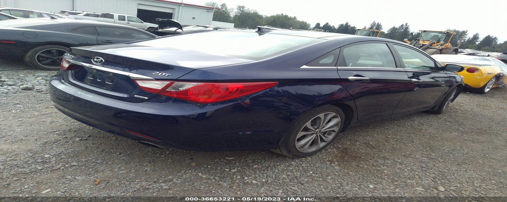 5NPEC4AB1DH629781 2013 HYUNDAI SONATA photo no. 4
