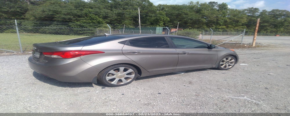 5NPDH4AE3DH370136 2013 HYUNDAI ELANTRA photo no. 4