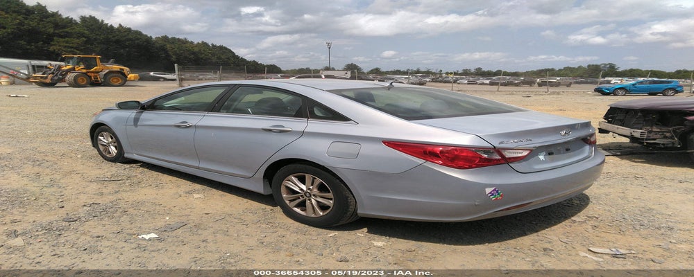 5NPEB4AC7EH930939 2014 HYUNDAI SONATA photo no. 3