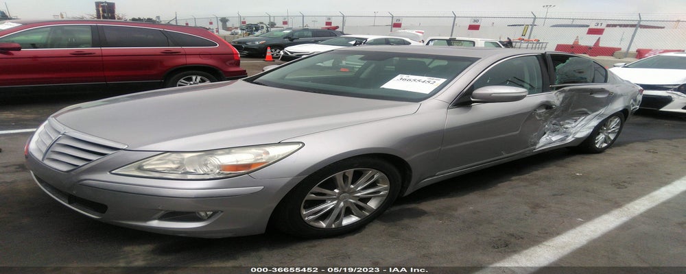 KMHGC4DF9BU116235 2011 HYUNDAI GENESIS photo no. 2
