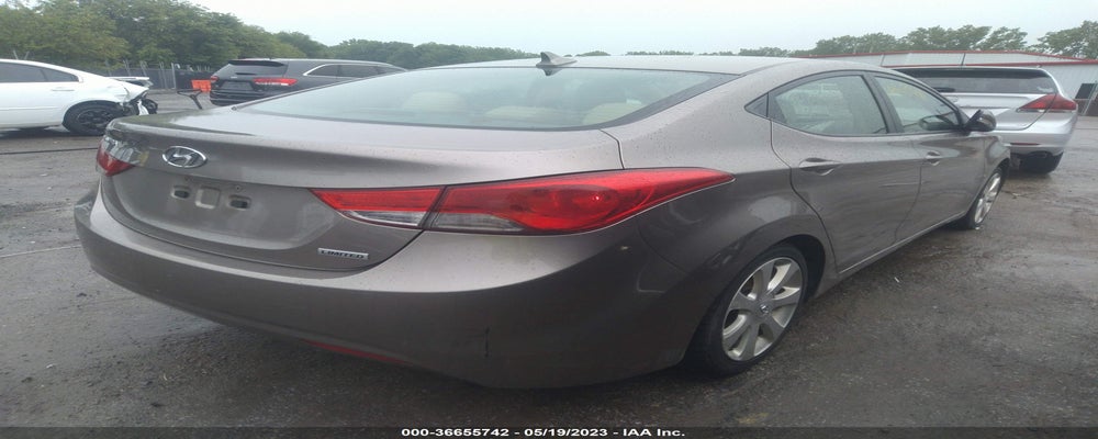 5NPDH4AE8DH169302 2013 HYUNDAI ELANTRA photo no. 4