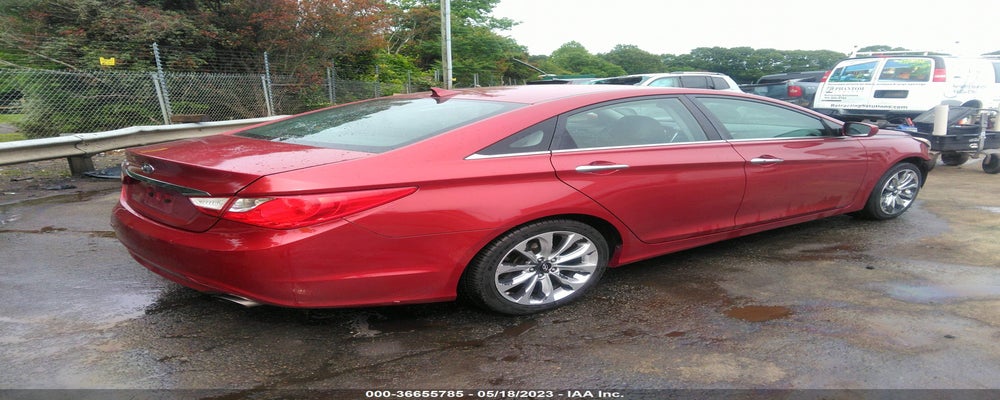 5NPEC4ACXBH288094 2011 HYUNDAI SONATA photo no. 4