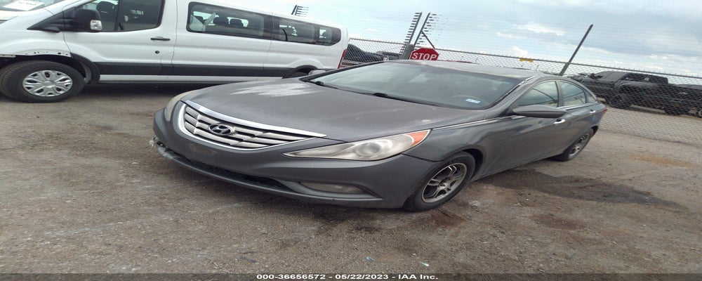 5NPEC4AC5DH519213 2013 HYUNDAI SONATA photo no. 2