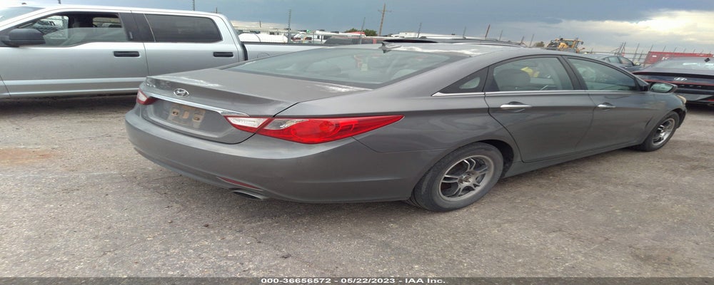 5NPEC4AC5DH519213 2013 HYUNDAI SONATA photo no. 4