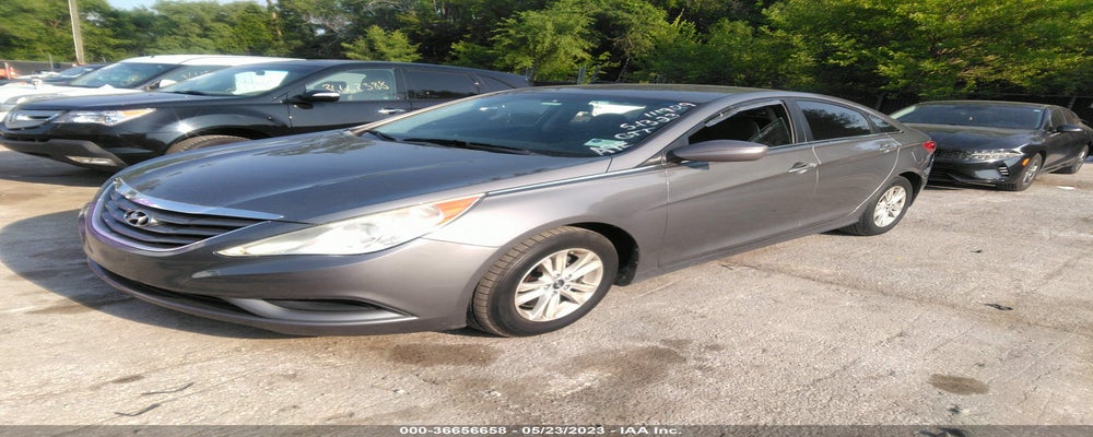 5NPEB4ACXBH144483 2011 HYUNDAI SONATA photo no. 2