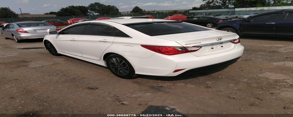 5NPEB4AC6EH884715 2014 HYUNDAI SONATA photo no. 3