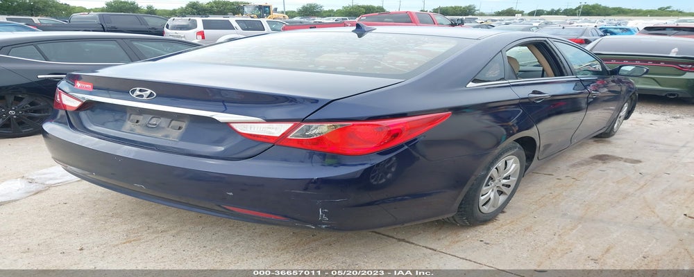 5NPEB4AC4BH208484 2011 HYUNDAI SONATA photo no. 4