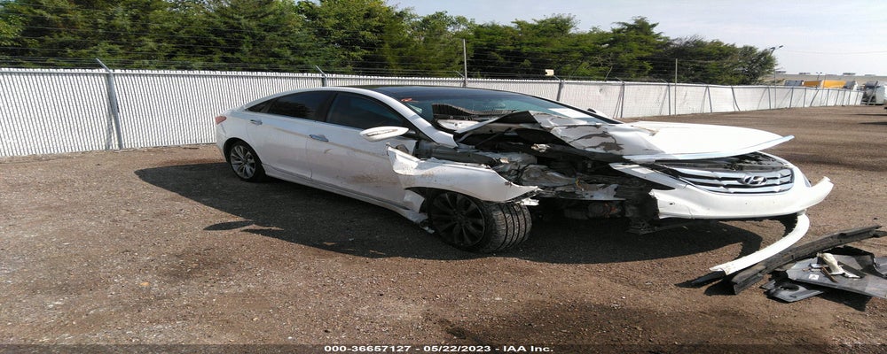 5NPEC4AB8DH782383 2013 HYUNDAI SONATA photo no. 14