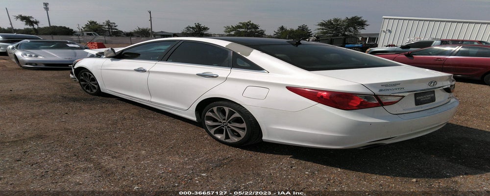 5NPEC4AB8DH782383 2013 HYUNDAI SONATA photo no. 3