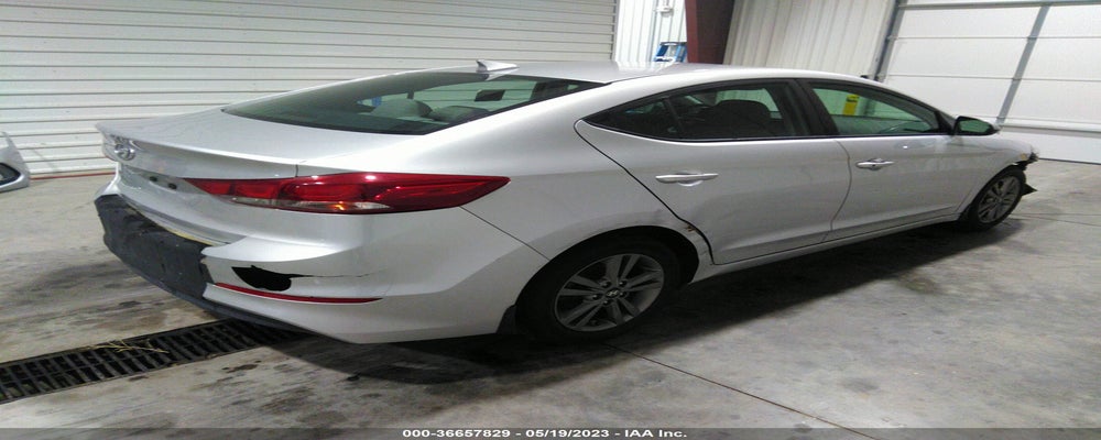 5NPD84LF6JH244015 2018 HYUNDAI ELANTRA photo no. 4
