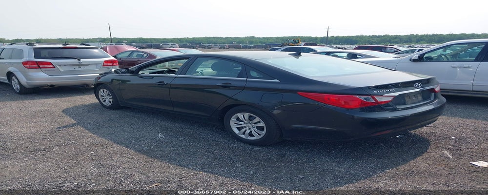 5NPEB4AC0BH197385 2011 HYUNDAI SONATA photo no. 3