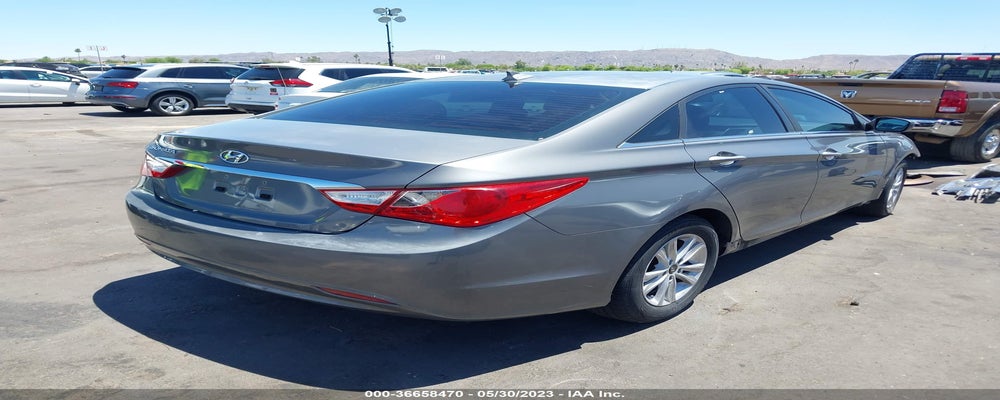 5NPEB4AC0DH768554 2013 HYUNDAI SONATA photo no. 4