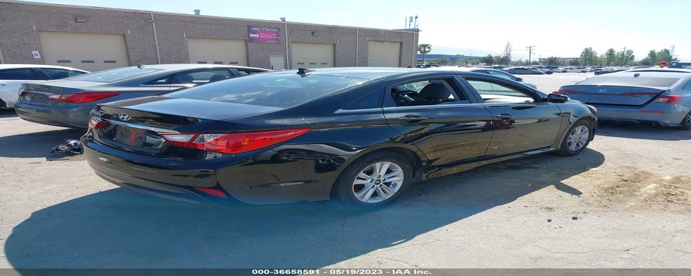 5NPEB4AC3EH880864 2014 HYUNDAI SONATA photo no. 4