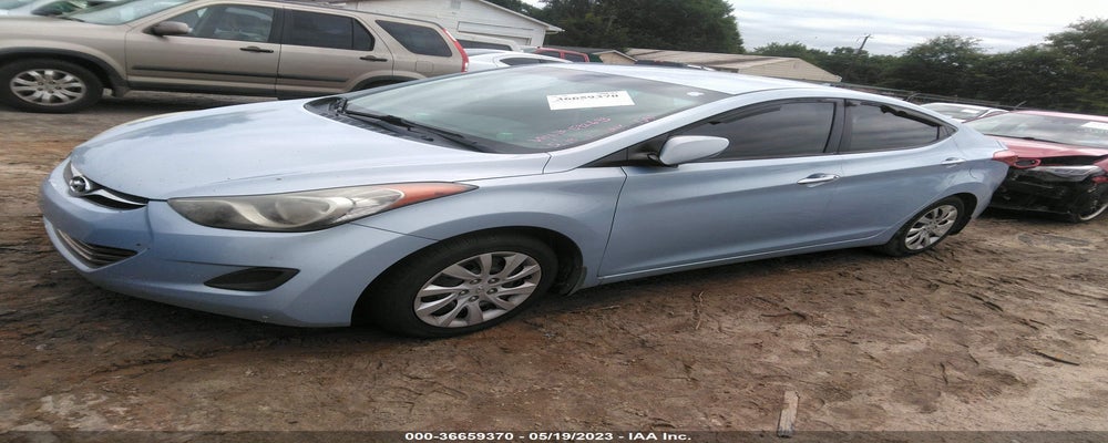 KMHDH4AE3DU592693 2013 HYUNDAI ELANTRA photo no. 2