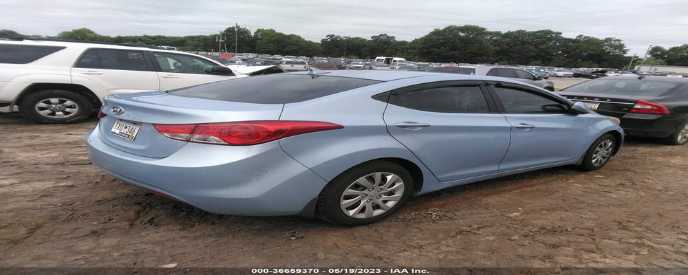 KMHDH4AE3DU592693 2013 HYUNDAI ELANTRA photo no. 4