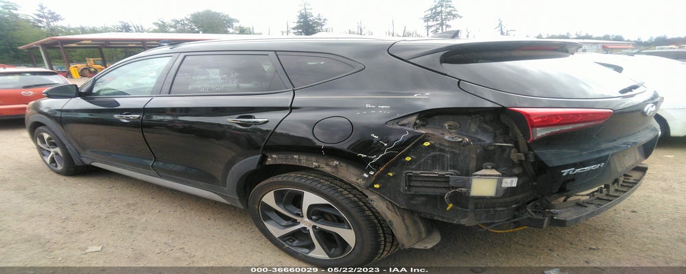 KM8J3CA27JU818327 2018 HYUNDAI TUCSON photo no. 3