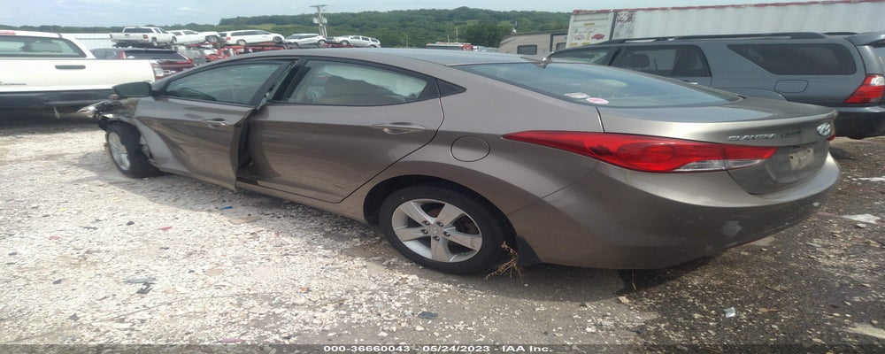 5NPDH4AE9DH388530 2013 HYUNDAI ELANTRA photo no. 3