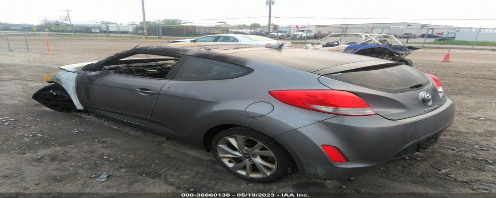 KMHTC6AD6GU272012 2016 HYUNDAI VELOSTER photo no. 3
