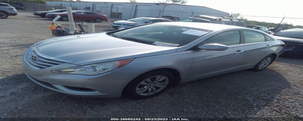 5NPEB4AC3BH182153 2011 HYUNDAI SONATA photo no. 2