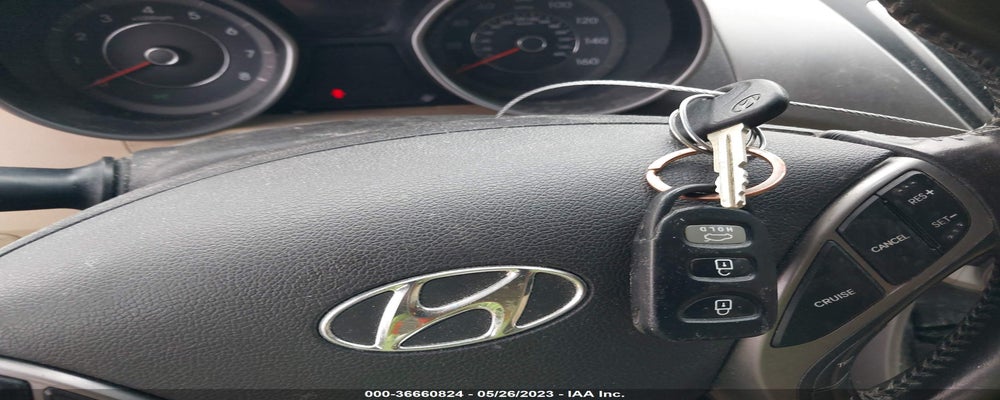 5NPDH4AEXDH445575 2013 HYUNDAI ELANTRA photo no. 11