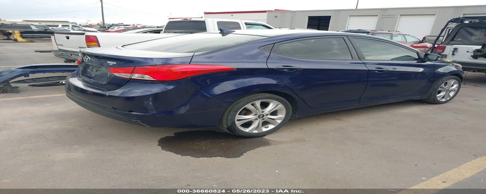 5NPDH4AEXDH445575 2013 HYUNDAI ELANTRA photo no. 4