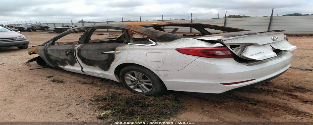 5NPE24AF5GH327887 2016 HYUNDAI SONATA photo no. 3