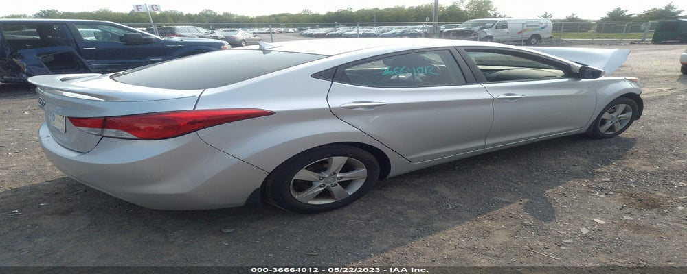 KMHDH4AE2DU005660 2013 HYUNDAI ELANTRA photo no. 4