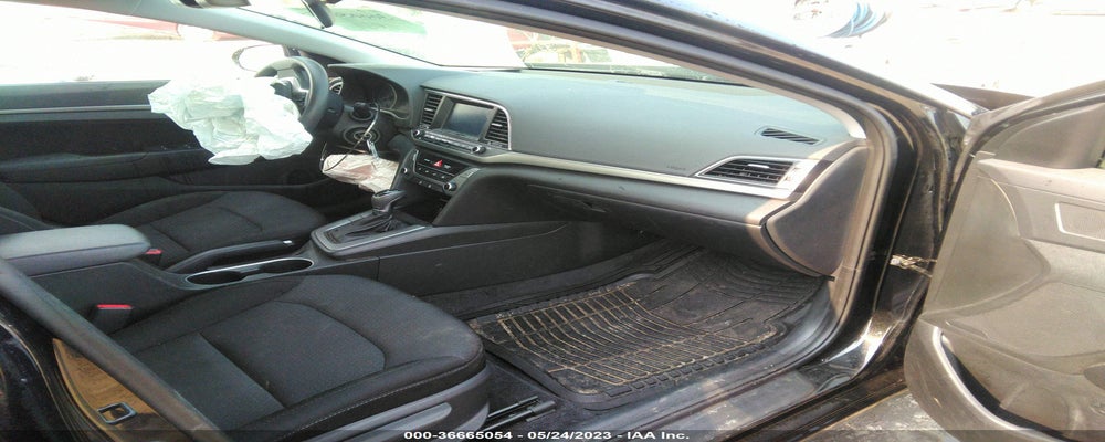 5NPD84LF9JH215317 2018 HYUNDAI ELANTRA photo no. 5