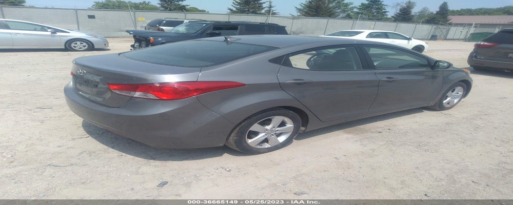 5NPDH4AE8DH372660 2013 HYUNDAI ELANTRA photo no. 4