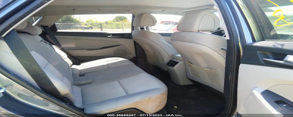 KM8J33A22HU547221 2017 HYUNDAI TUCSON photo no. 8