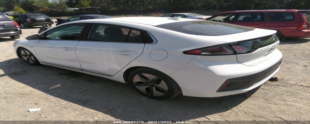 KMHC85LC4LU235745 2020 HYUNDAI IONIQ HYBRID photo no. 3