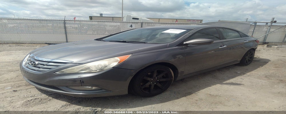 5NPEC4AC7BH030972 2011 HYUNDAI SONATA photo no. 2