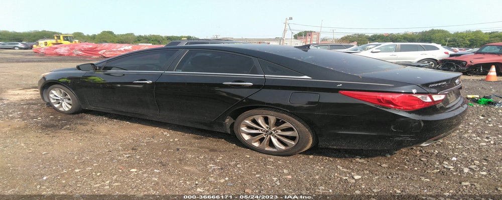 5NPEC4AC2BH034377 2011 HYUNDAI SONATA photo no. 3