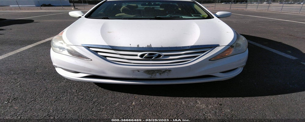 5NPEB4AC8BH224557 2011 HYUNDAI SONATA photo no. 6