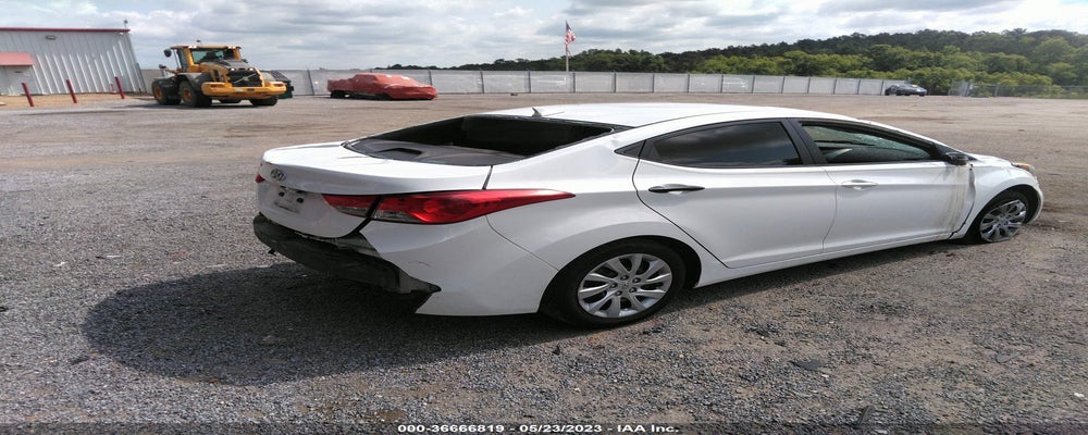 5NPDH4AE3CH146265 2012 HYUNDAI ELANTRA photo no. 4