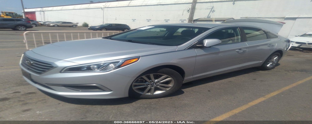 5NPE24AF0HH556219 2017 HYUNDAI SONATA photo no. 2