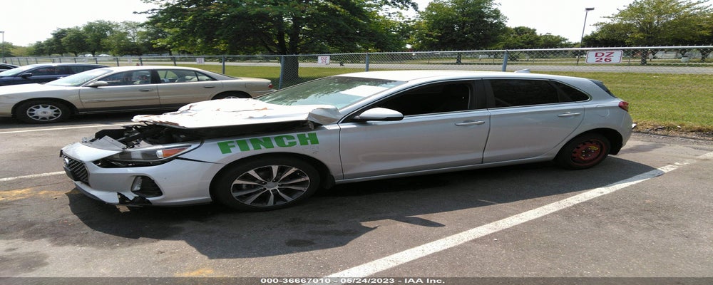 KMHH35LE5JU043186 2018 HYUNDAI ELANTRA GT photo no. 2