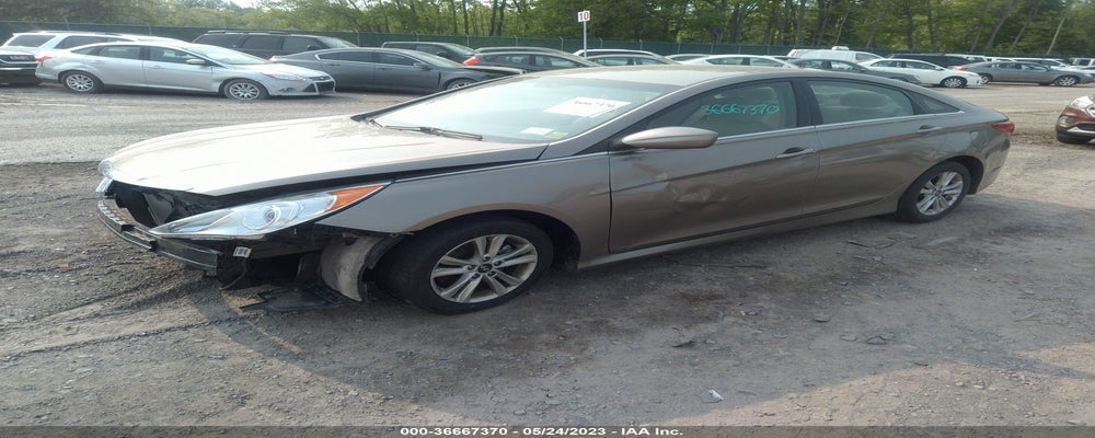 5NPEB4AC9EH926746 2014 HYUNDAI SONATA photo no. 2