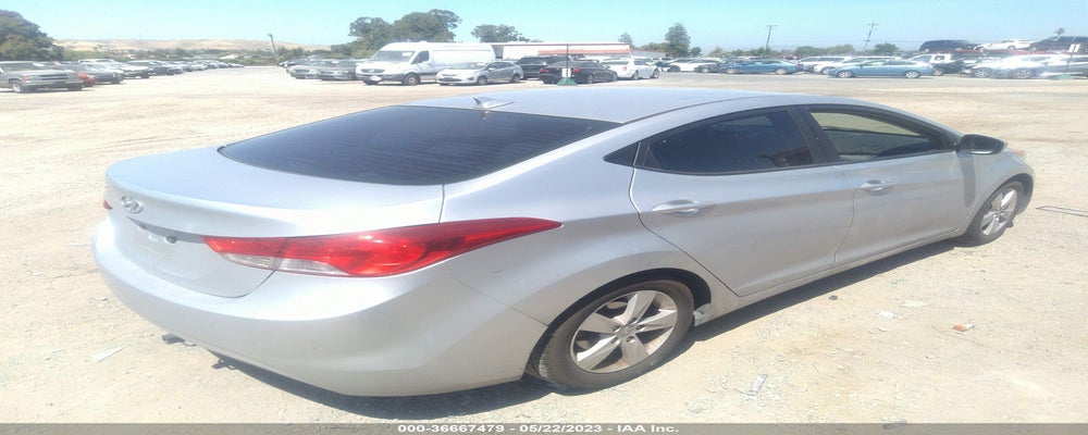 5NPDH4AE1DH280290 2013 HYUNDAI ELANTRA photo no. 4