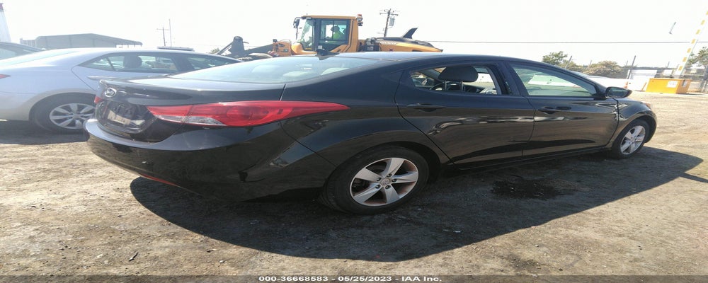 KMHDH4AE5DU985952 2013 HYUNDAI ELANTRA photo no. 4