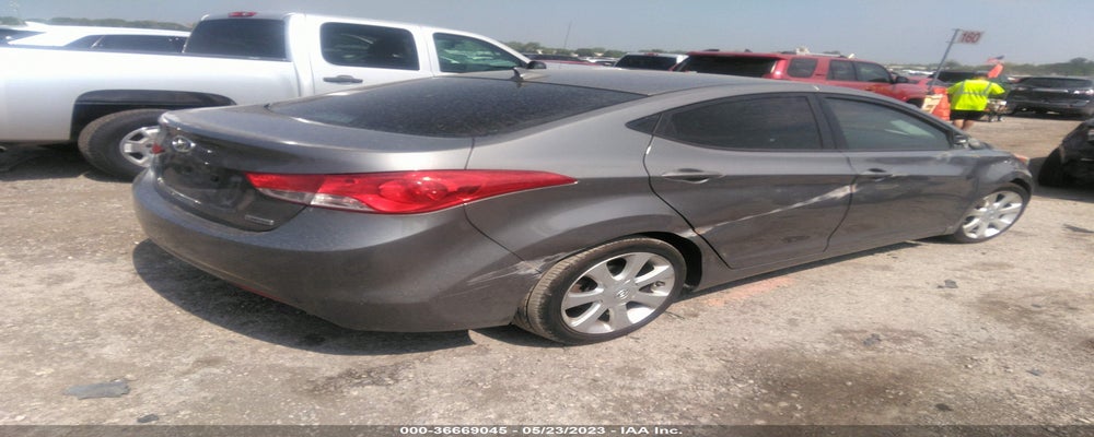 5NPDH4AE9DH241305 2013 HYUNDAI ELANTRA photo no. 4